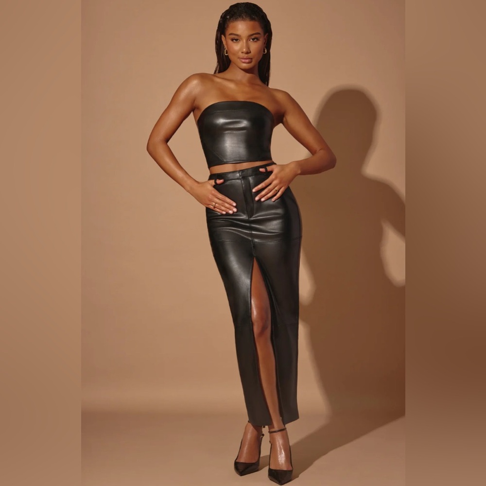 Oh Polly - Mid Rise Vegan Leather Maxi Skirt - 0